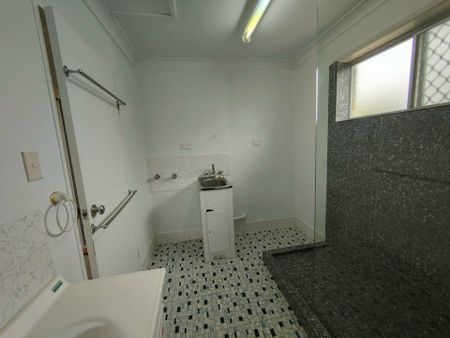 Unit 7/581 Esplanade, URANGAN - Photo 4