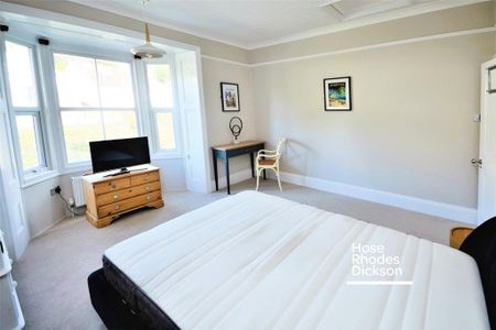 4 bedroom detached house to rent - Photo 5