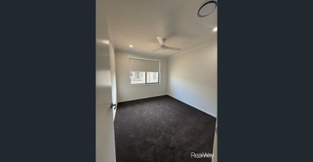 Beautifully designed home on Belvedere Drive - Photo 2