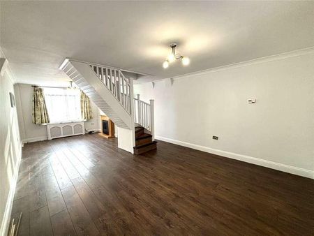 Spencer Road, Mitcham, Surrey, CR4 - Photo 2