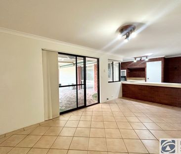 Large Family Home HOME OPEN SATURDAY 14 FEBRUARY AT 9.00AM SHARP! - Photo 5