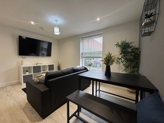 2 BEDROOMS, 16 WILLOWBANK MEWS FLAT 1 – STUDENT ACCOMMODATION COVENTRY - Photo 1