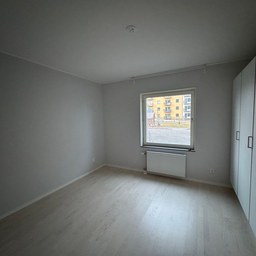 Gymnastikvägen 2B – 2 rok (1004) - Foto 1