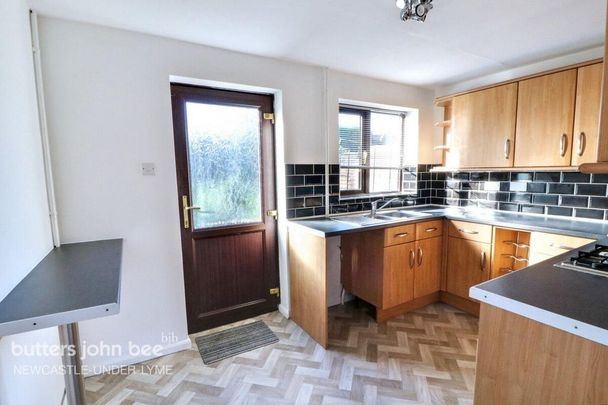 2 bedroom semi-detached house to rent - Photo 1