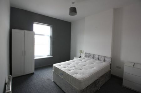 1 bed House Share - To Let - Photo 3