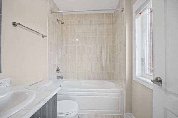 For Lease - 20 Waterstone Way, Whitby, Ontario - Photo 1