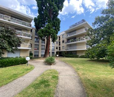 Appartement 2 pièce(s) 43 m2 à Sceaux - Photo 3