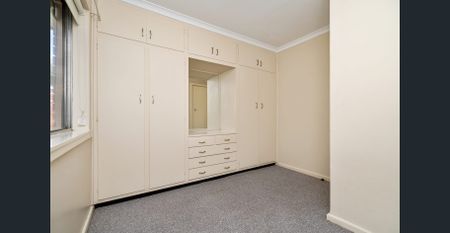 SOUGHT AFTER COMPLEX! - Photo 3