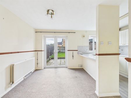 Laurel Road, Loughborough, LE11 2NL - Photo 2