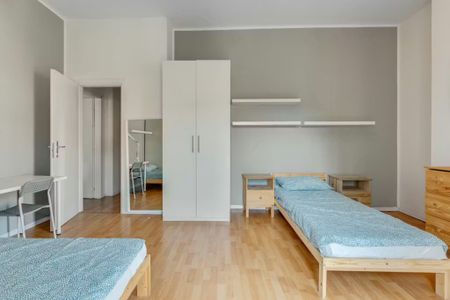 Corso di Porta Romana, Milan, Lombardy 20122 - Photo 5