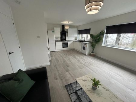 2 bedroom flat to rent - Photo 3
