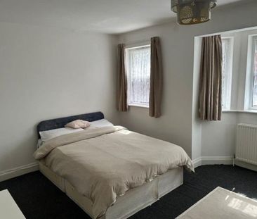 Room in a Shared House, Meyrick Road, NW10 - Photo 6