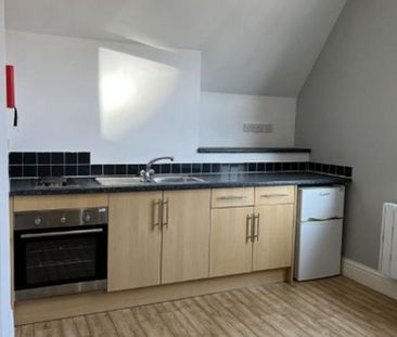 Studio to rent - Photo 3