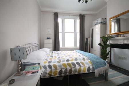 2 bedroom flat to rent - Photo 3