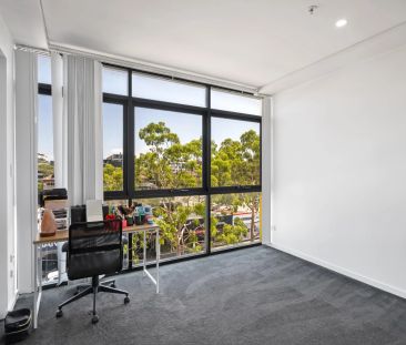 Modern executive apartment in a convenient locale - Photo 3