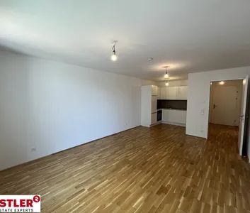 Moderne und geräumige 2-Zimmer-Wohnung mit Balkon - Foto 2