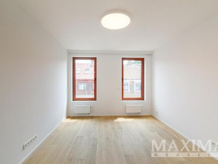 Pronájem bytu 2+kk 45 m2 - Fotografie 5