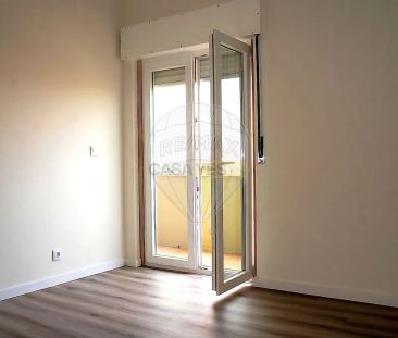 Apartment T2 in Alverca do Ribatejo e Sobralinho, Vila Franca de Xira - Foto 3