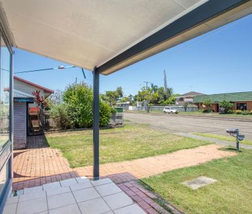 Charming Family Home - Photo 6