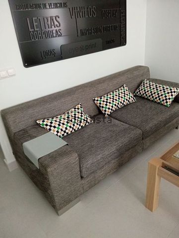 Alquiler de piso en Calle del Castillo - Photo 3