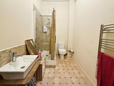 2 bedroom flat to rent - Photo 5