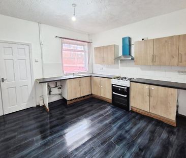 2 bedroom terraced house to rent - Photo 4