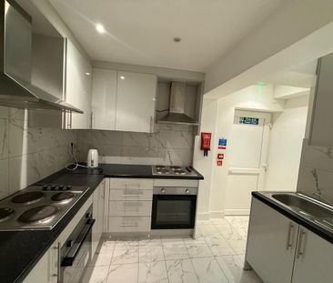 1 bedroom in a house share to rent - Photo 5