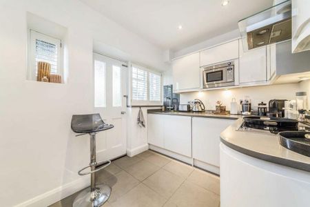 3 bedroom flat to rent - Photo 5