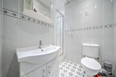 Pevensey Road, London, SW17 - Photo 4