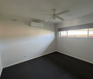Charming Family Home in South Shepparton! - Photo 4