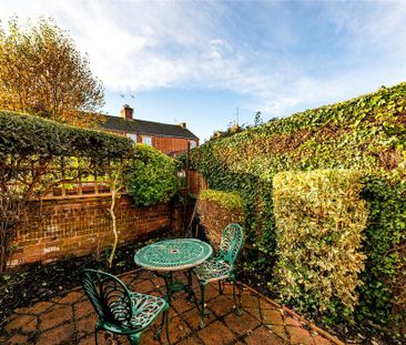 2 bedroom terraced house to rent - Photo 6