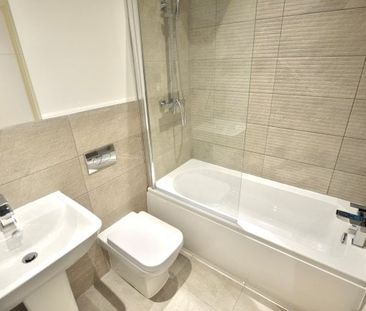 Apt 49, Parkview, Fitzalan Road, Hand... - Photo 4