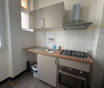 Location Appartement 4 pièces 68m² LYON 6ème - Photo 3