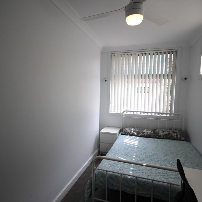 10-bedroom shared house / townhouse, Norman Street - Photo 1