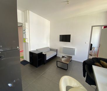 Location Appartement 2 pièces 36m² - Photo 3