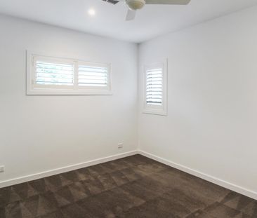 Stylish 2 Sorey 5 Bedroom Home in Convenient Location - Photo 4