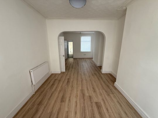 3 Bed Terraced House, Lampeter Road, L6 - Photo 1