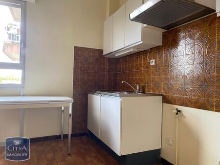 Location Appartement 2 pièces 52m² BRIVE LA GAILLARDE 19100 - Photo 3