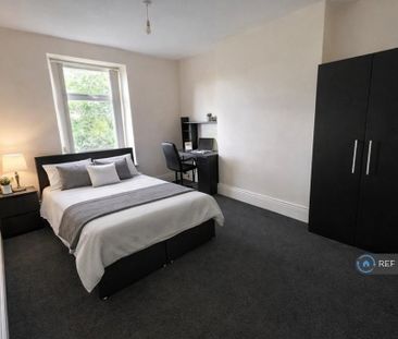 1 bedroom in a house share to rent - Photo 3