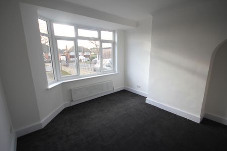 Harlington Road, Uxbridge, UB8 - Photo 2