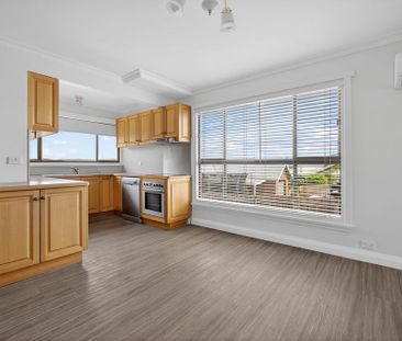 Peaceful Family Living with Space, Convenience & a large garage in ... - Photo 6