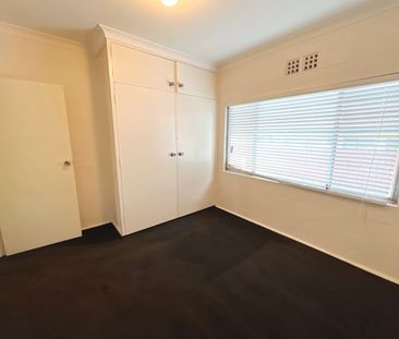 2 Bed Unit With New Carpet - Photo 5