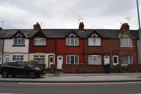 2 bedroom terraced house to rent - Photo 4