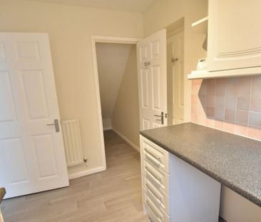 3 bedroom detached house to rent - Photo 3