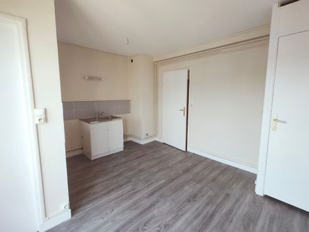 Location Appartement 3 pièces 65m² ROUEN 76100 - Photo 5