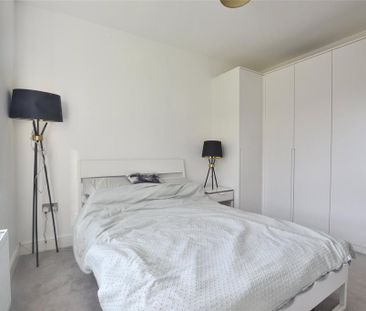 2 bedroom end of terrace house to rent - Photo 6