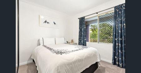 Contemporary Three Bedroom Unit | Quiet and Peaceful Area - Photo 3