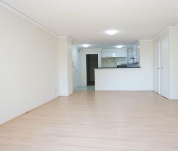 577/83-93 Dalmeny Avenue, Rosebery NSW 2018 - Apartment For Rent | ... - Photo 2