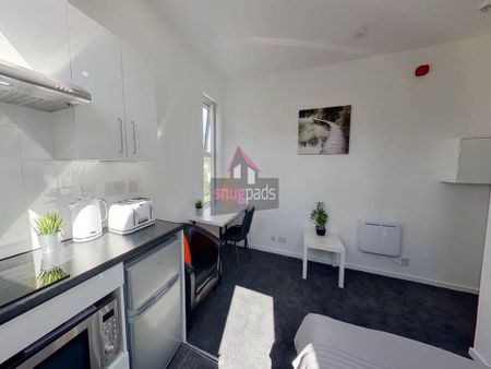 1 bedroom in a house share to rent - Photo 4