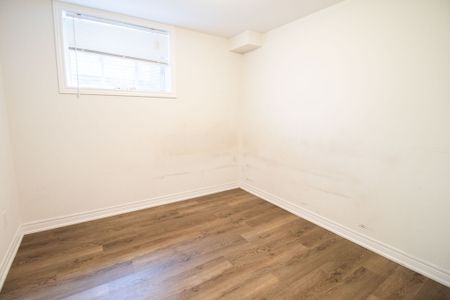 All Inclusive 1 Bedroom Lower Unit in Welland!! - Photo 5